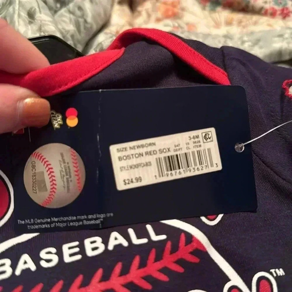 Boston Red Sox Unisex Bodysuit - Picture 6 of 6